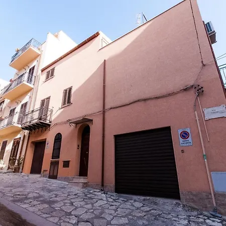 Trinity Castellammare del Golfo